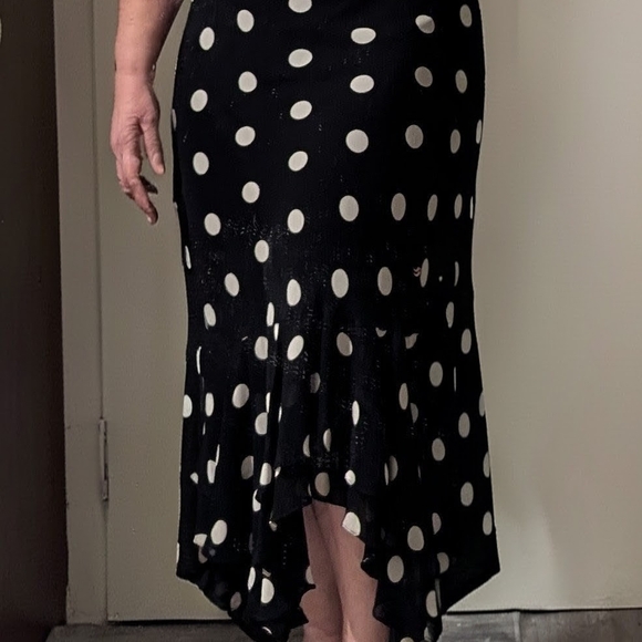 Lola Black and Ivory Dress 8 - Picture 2 of 8